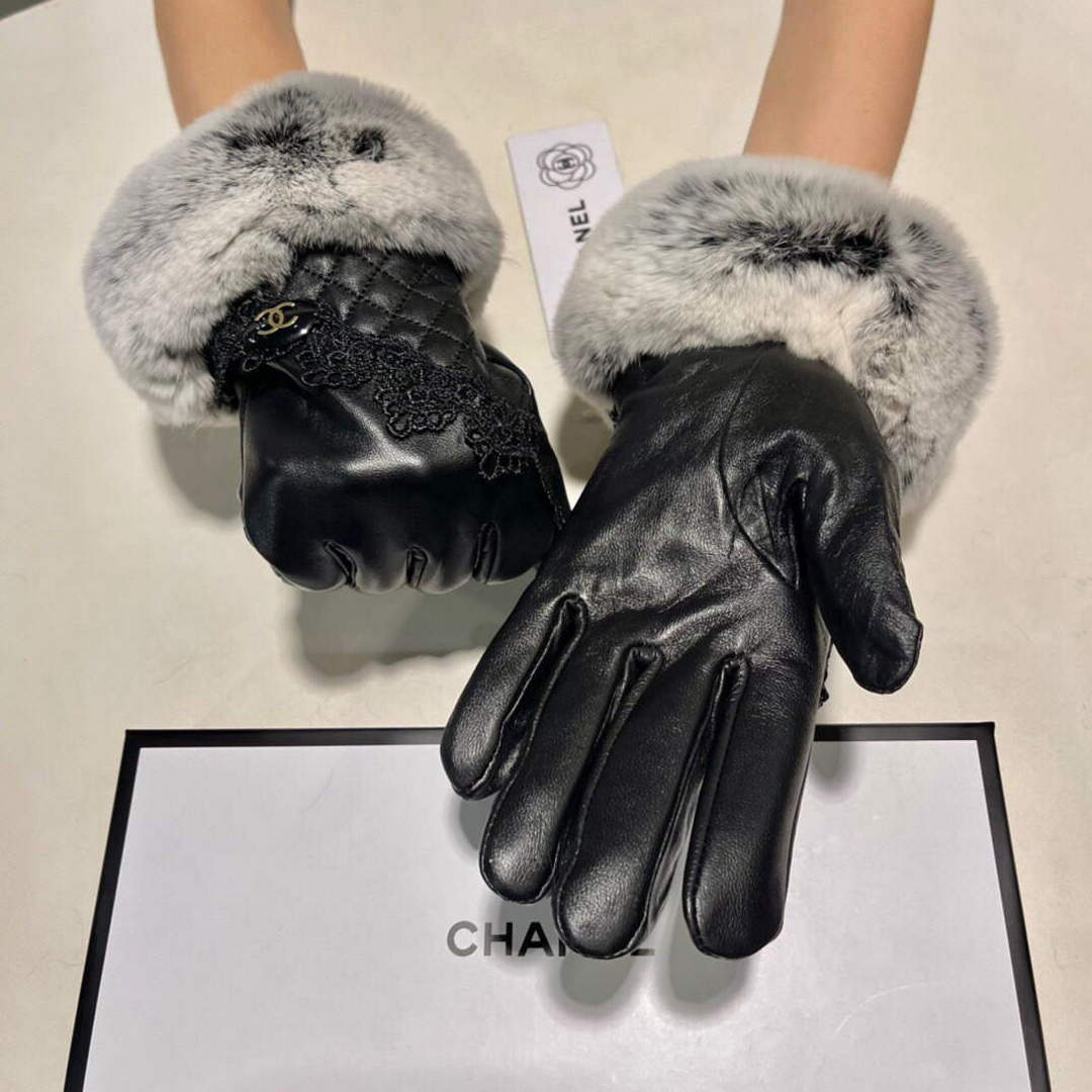 Chanel Women's Gloves Designer Leather Gloves AA8321