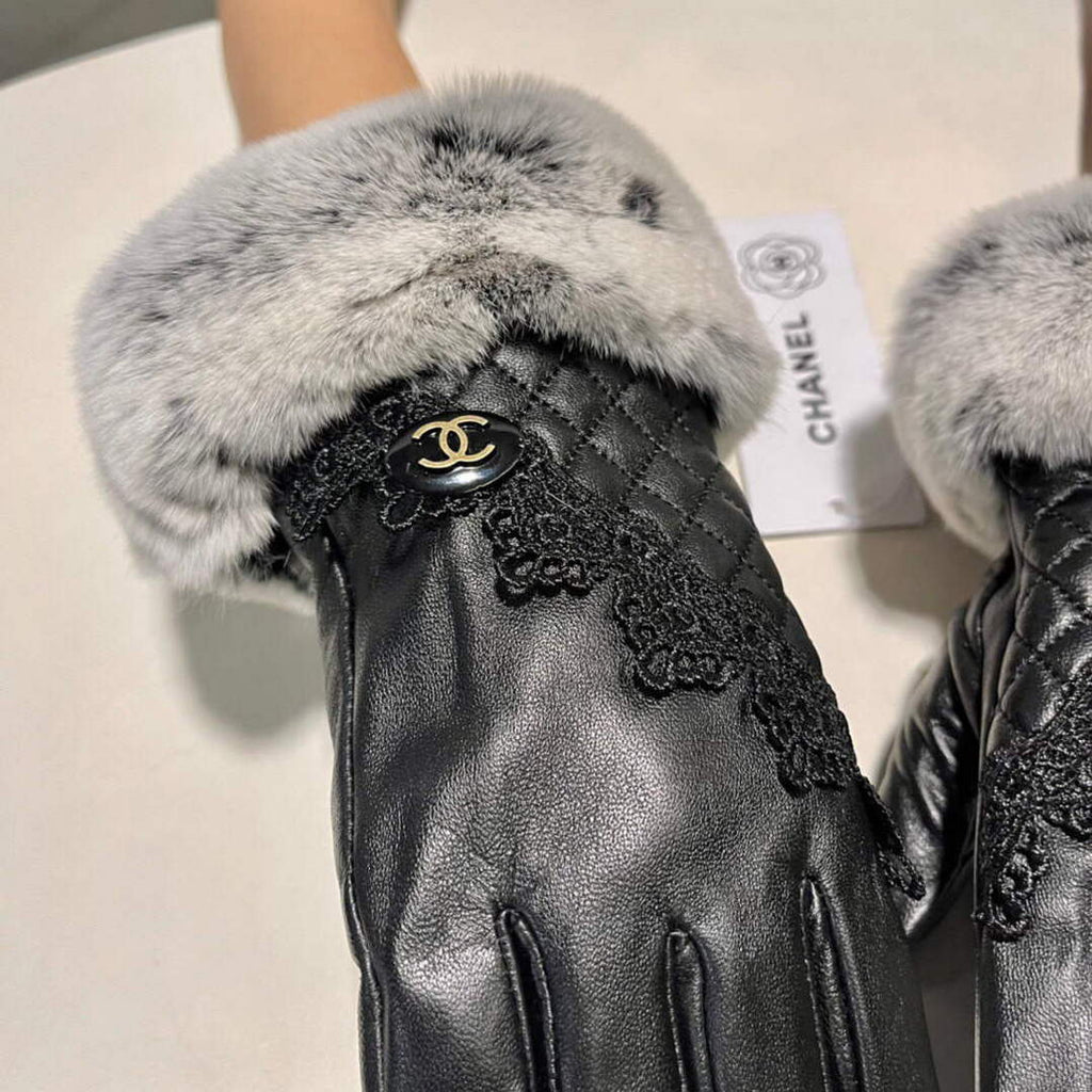 Chanel Women's Gloves Designer Leather Gloves AA8321