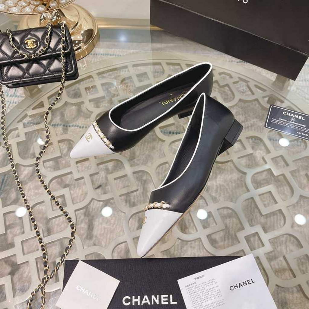 Chanel Women's Loafers Calfskin C90264