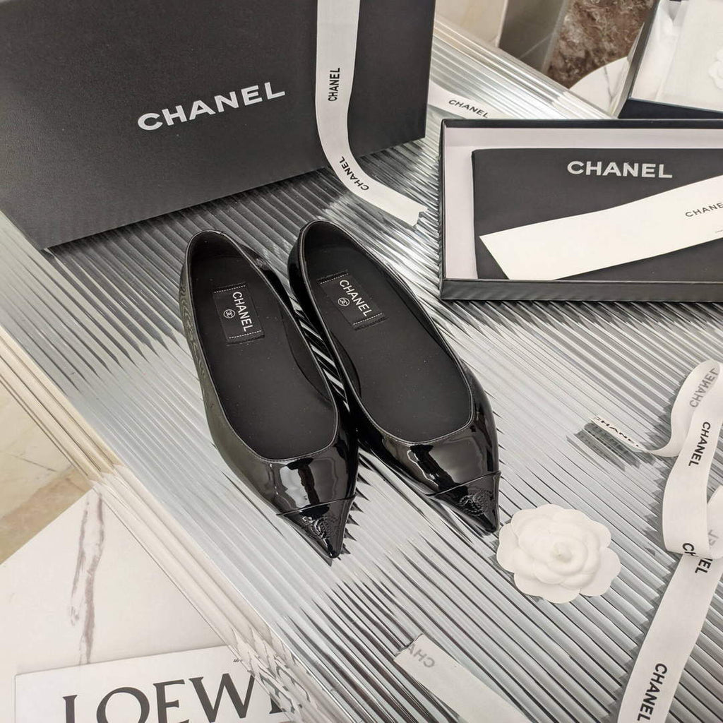 Chanel Women's Loafers Fashion Chanel Shoes C90206