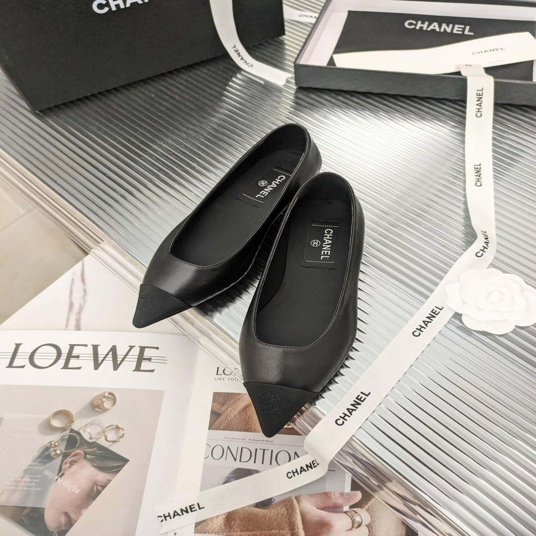 Chanel Women's Loafers Fashion Chanel Shoes C90207