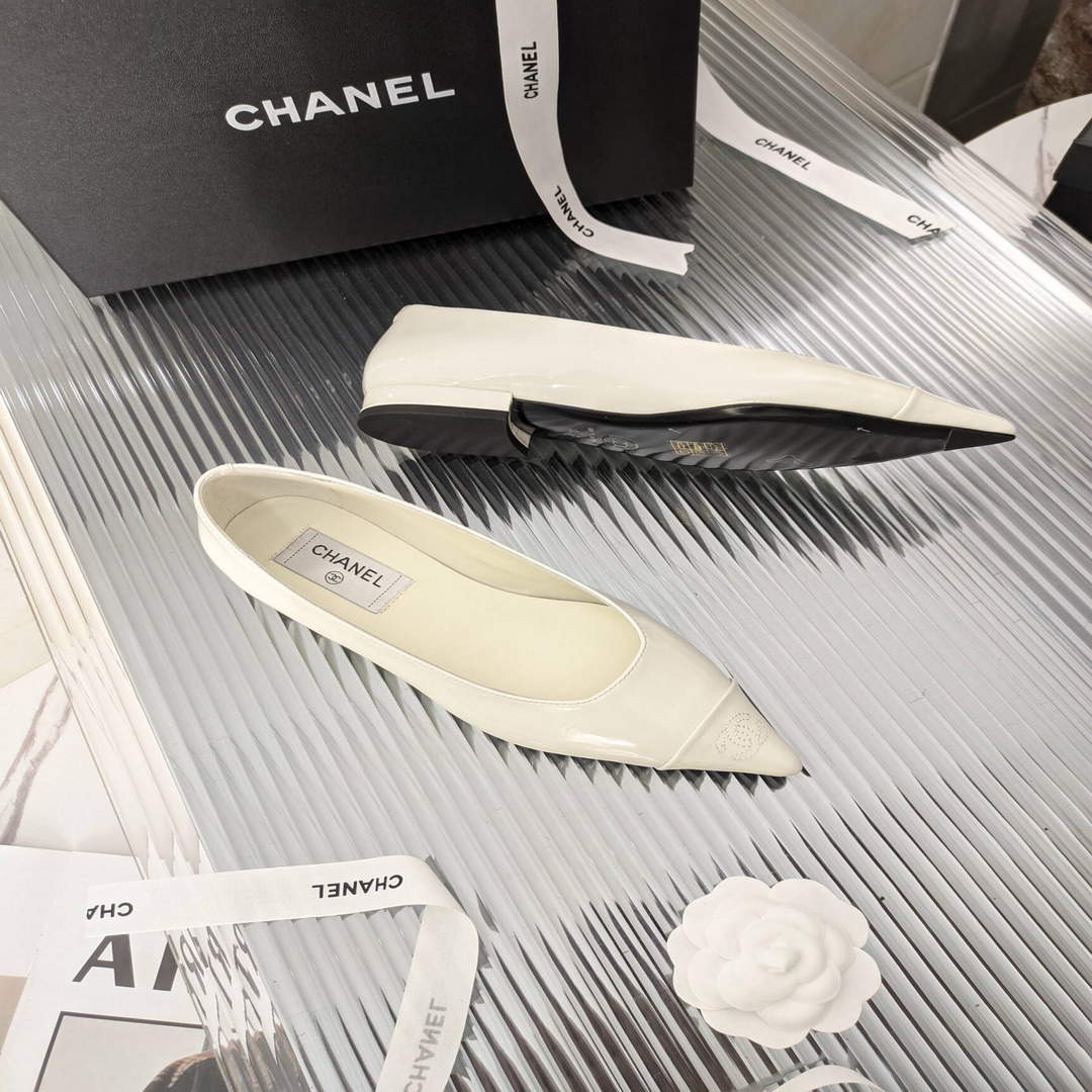 Chanel Women's Loafers Fashion Chanel Shoes C90209