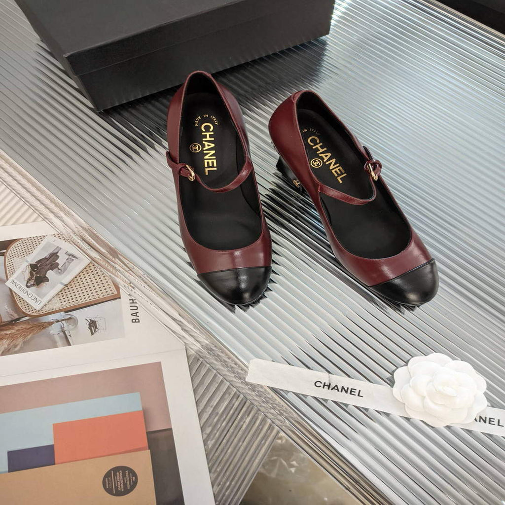 Chanel Women's Loafers Fashion Chanel Shoes C90196