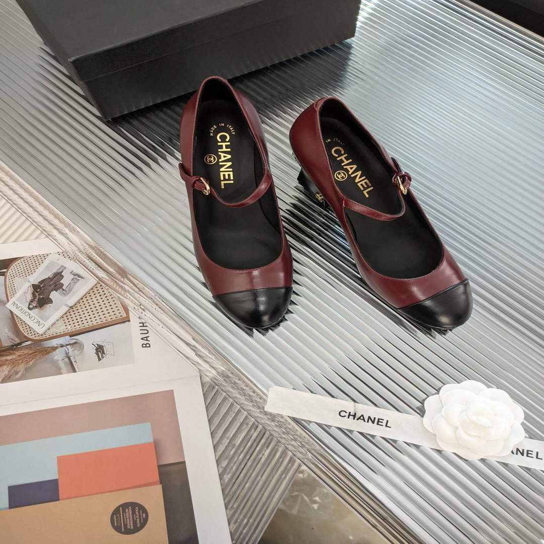 Chanel Women's Loafers Fashion Chanel Shoes C90196