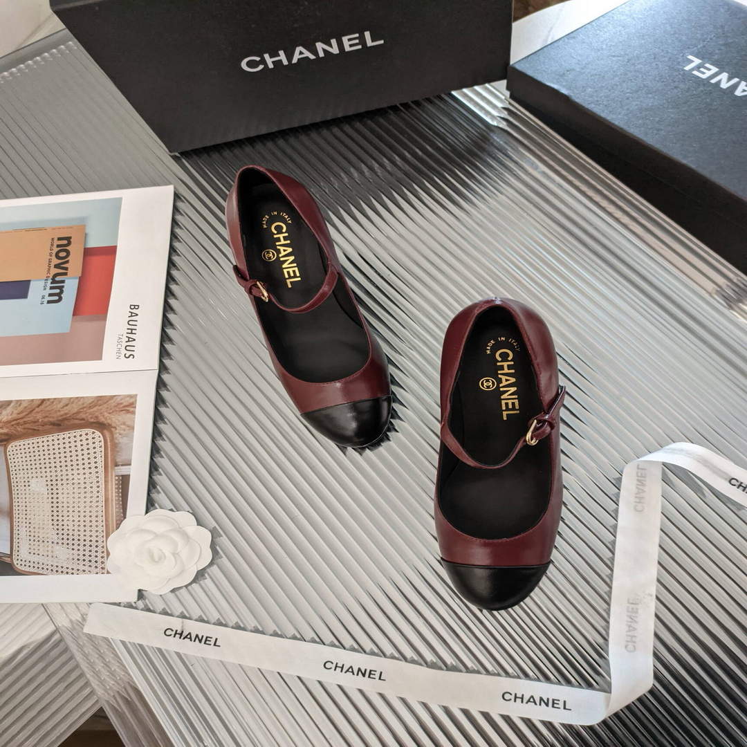 Chanel Women's Loafers Fashion Chanel Shoes C90196