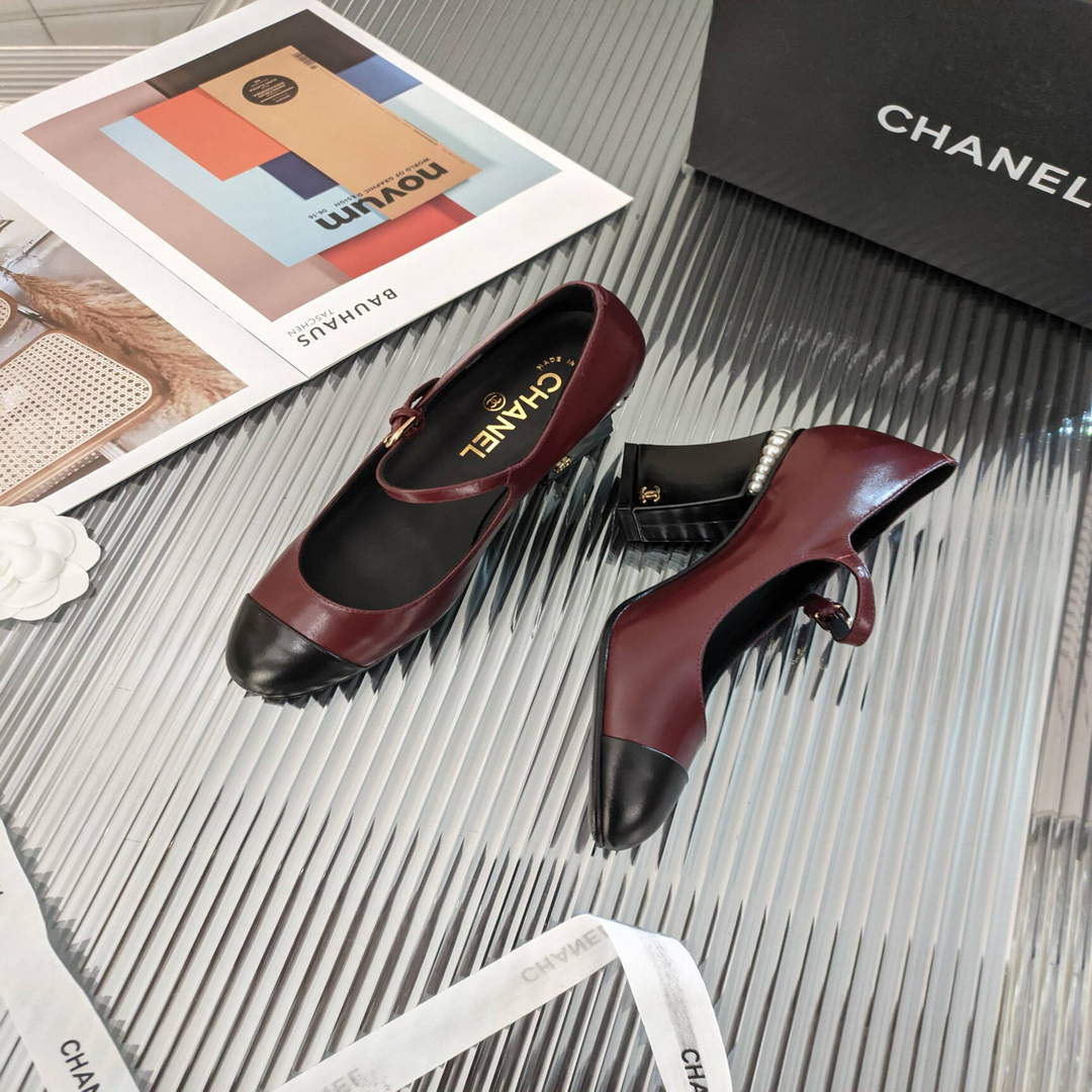 Chanel Women's Loafers Fashion Chanel Shoes C90196