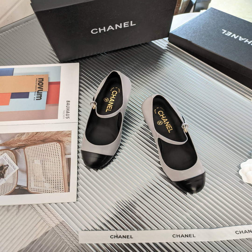 Chanel Women's Loafers Fashion Chanel Shoes C90200