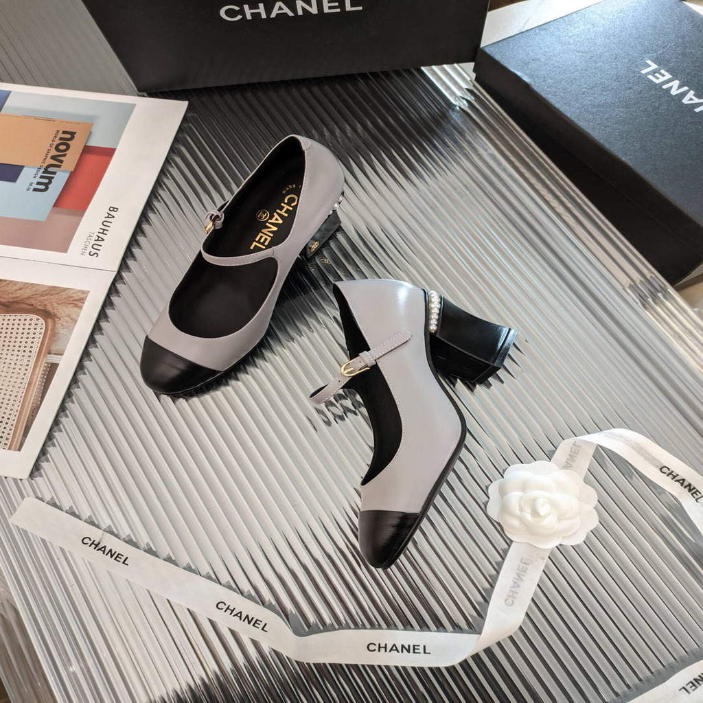 Chanel Women's Loafers Fashion Chanel Shoes C90200