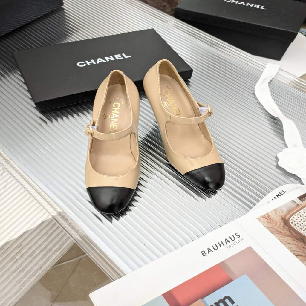Chanel Women's Loafers Fashion Chanel Shoes C90202