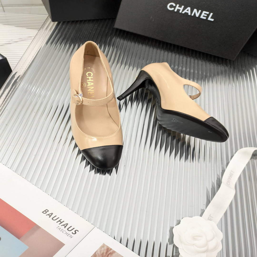 Chanel Women's Loafers Fashion Chanel Shoes C90202