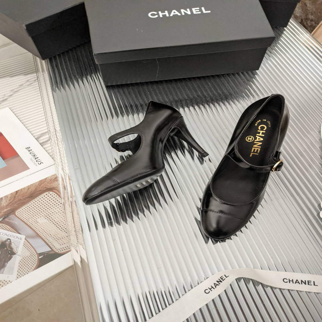 Chanel Women's Loafers Fashion Chanel Shoes C90203