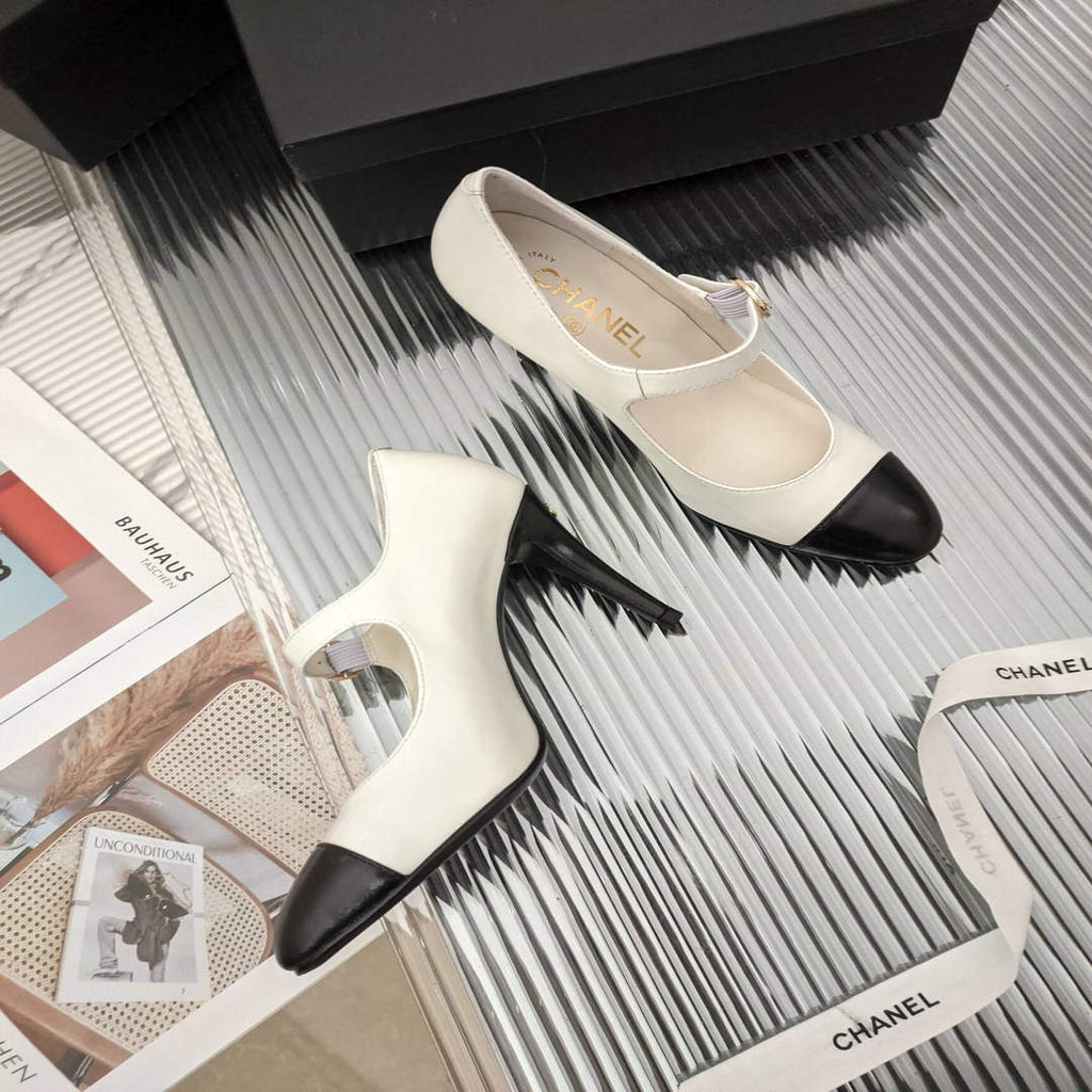 Chanel Women's Loafers Fashion Chanel Shoes C90205