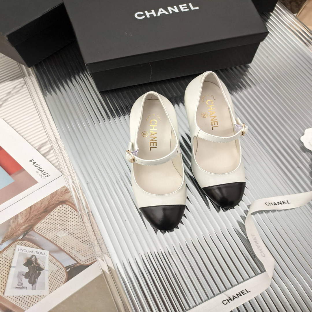 Chanel Women's Loafers Fashion Chanel Shoes C90205