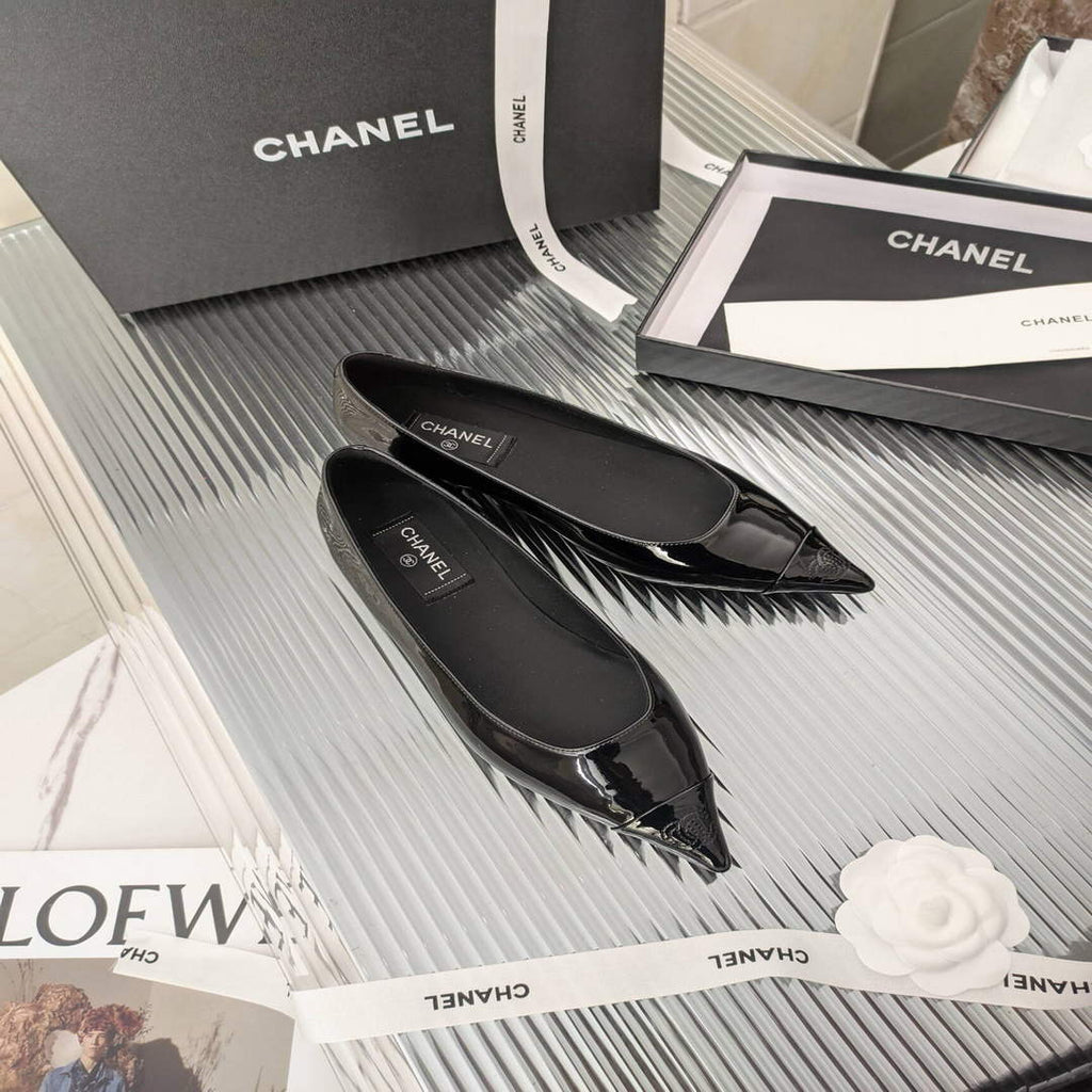 Chanel Women's Loafers Fashion Chanel Shoes C90206