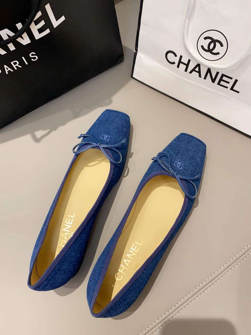 Chanel Women's Loafers Fashion Shoes C93262