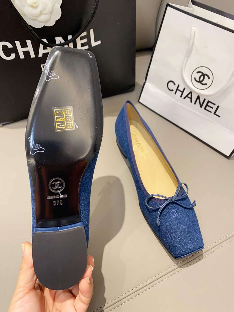 Chanel Women's Loafers Fashion Shoes C93262