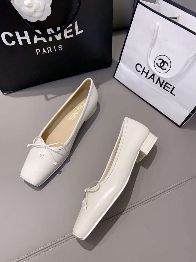 Chanel Women's Loafers Fashion Shoes C93263 - Euro 35=US 4 - View 2