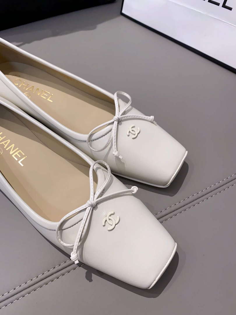 Chanel Women's Loafers Fashion Shoes C93263
