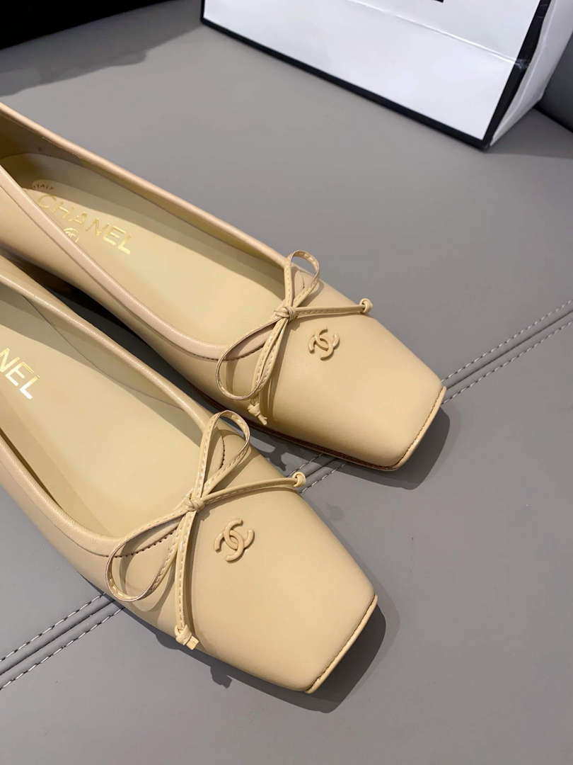 Chanel Women's Loafers Fashion Shoes C93265