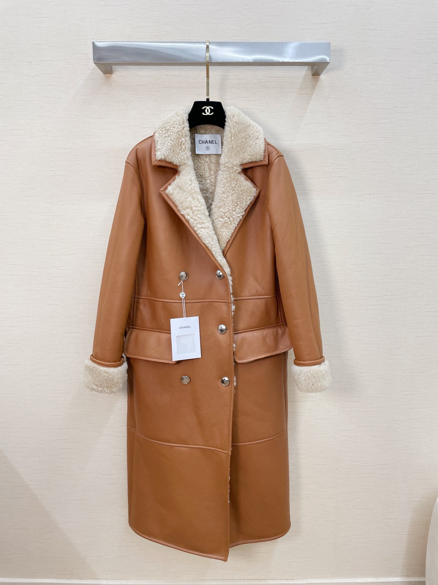 Chanel Women's P78306C70097NZZR1 Fashion Coat shearling Lambskin C62303