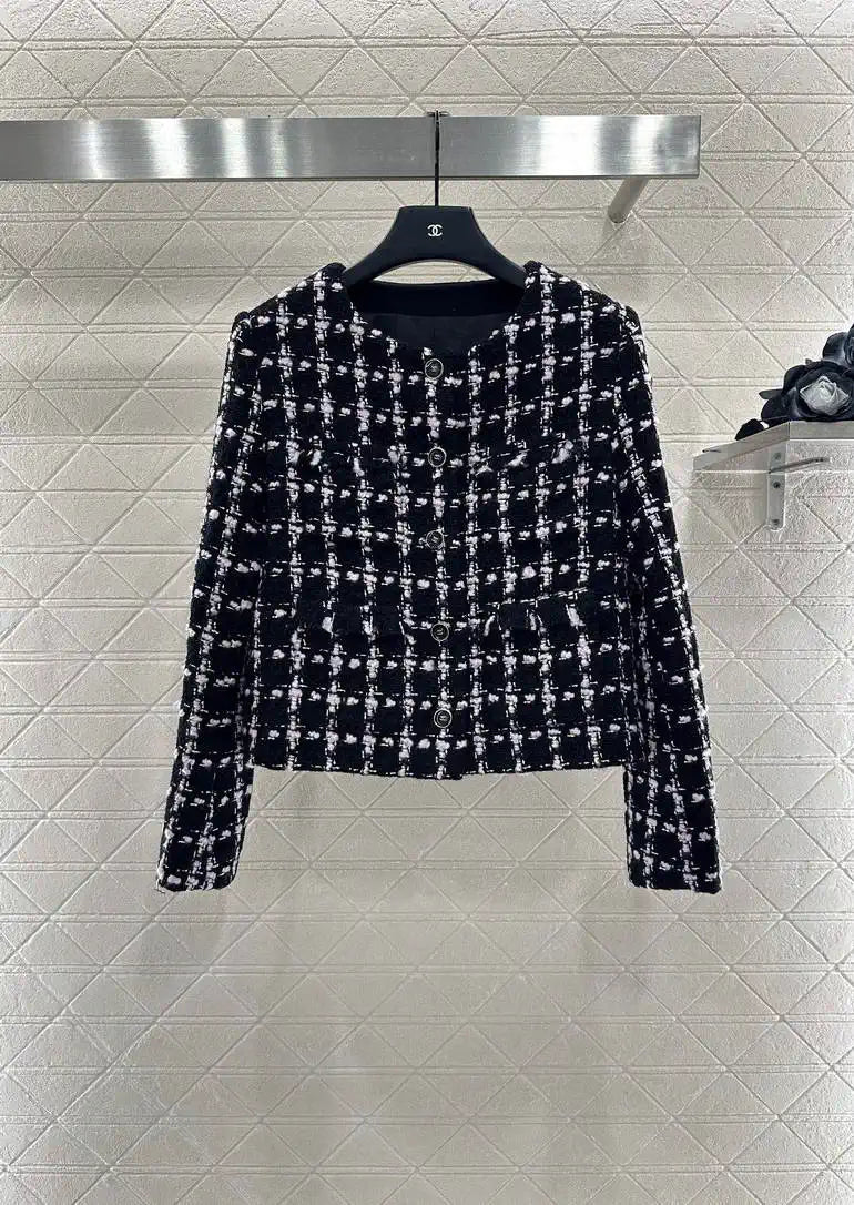 Chanel Women's Plaid nylon skirt C62303