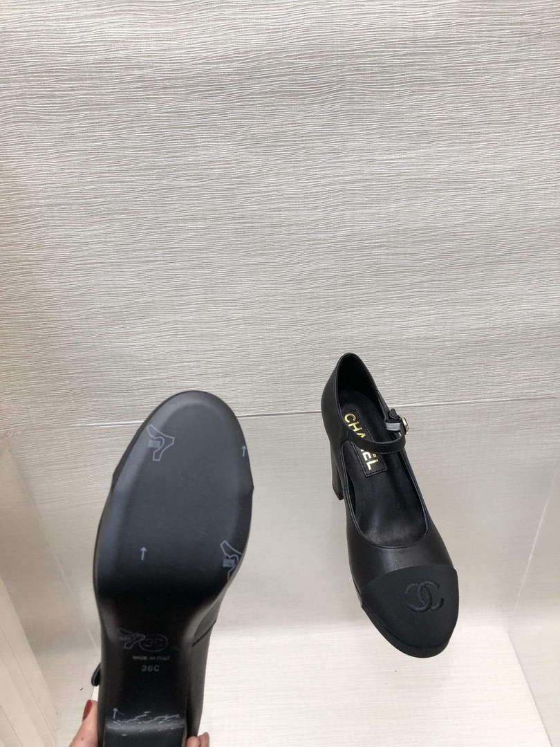 Chanel Women's Pumps Fashion Shoes C93266