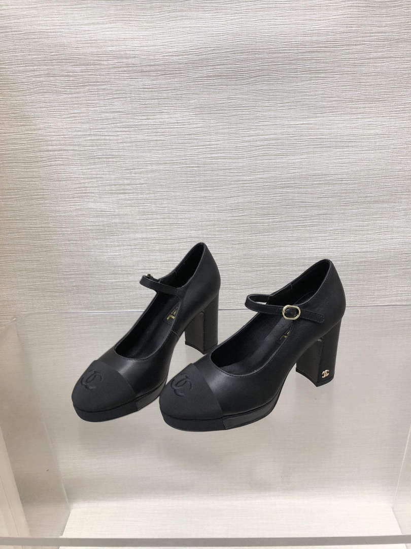 Chanel Women's Pumps Fashion Shoes C93266