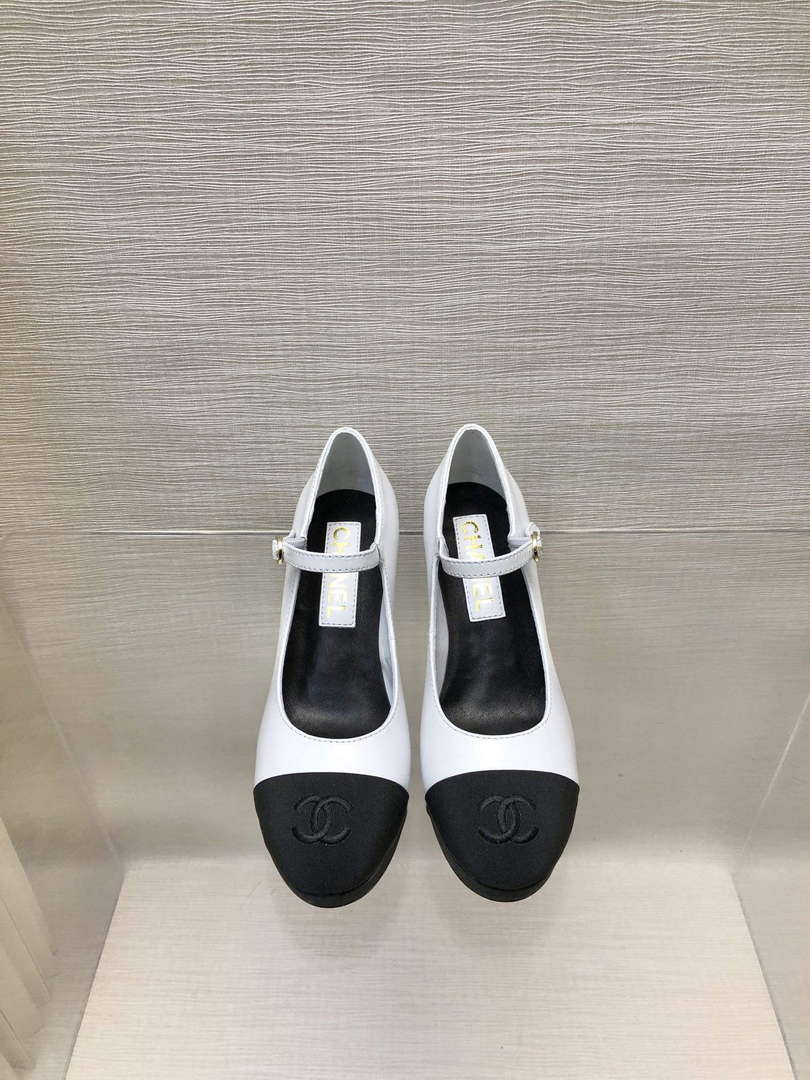 Chanel Women's Pumps Fashion Shoes C93267 - Euro 35=US 4 - View 2