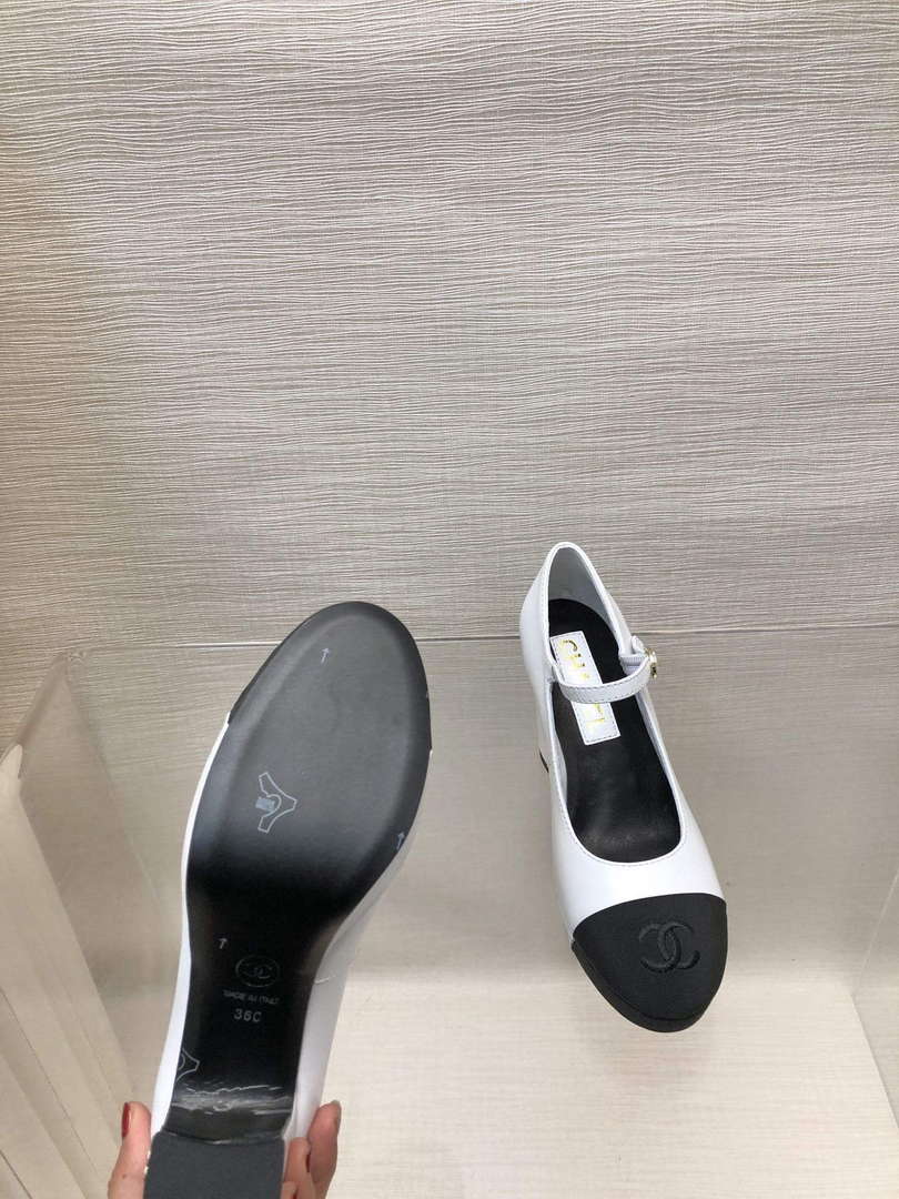 Chanel Women's Pumps Fashion Shoes C93267 - Euro 35=US 4 - View 5