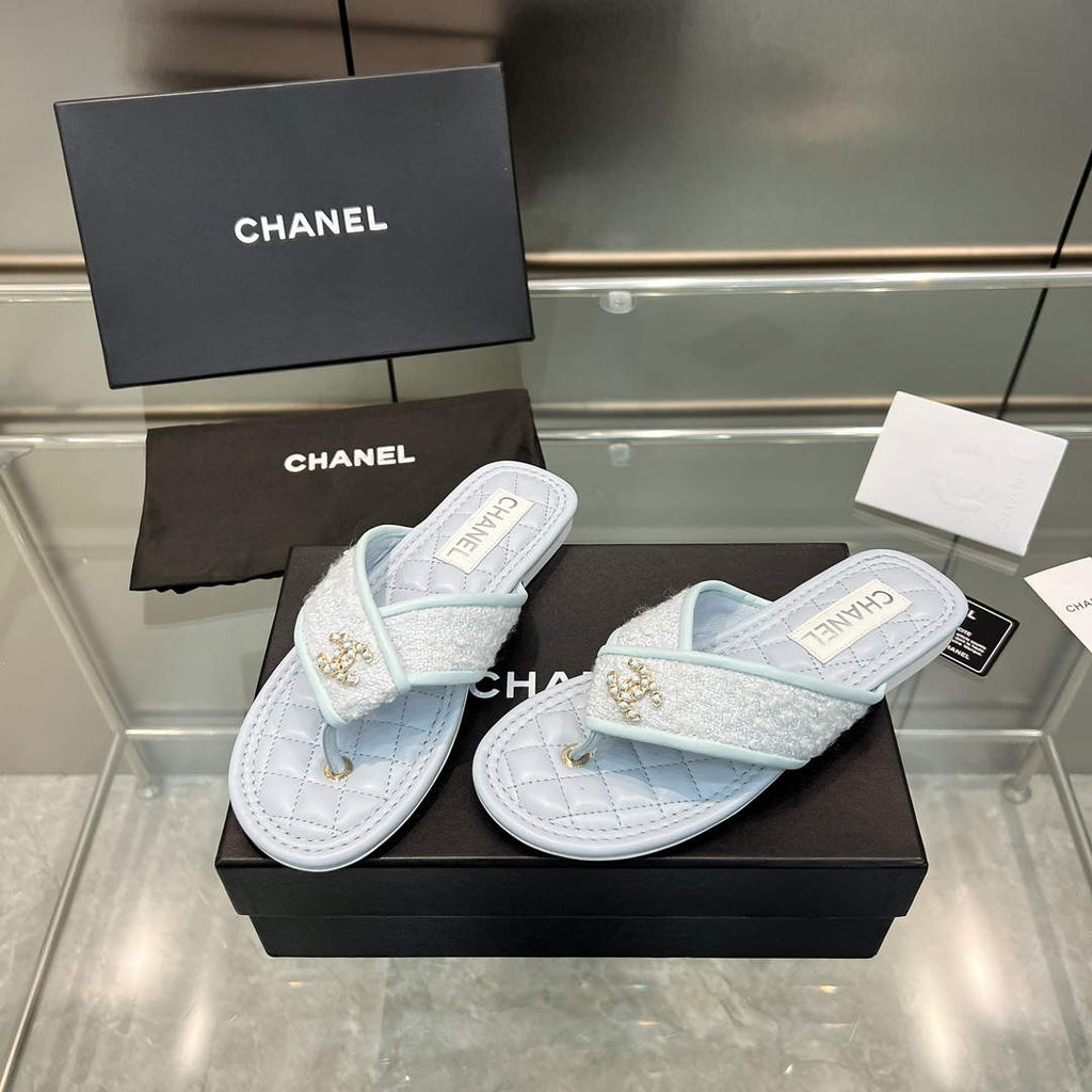 Chanel Women's Rhombus Slippers C91603