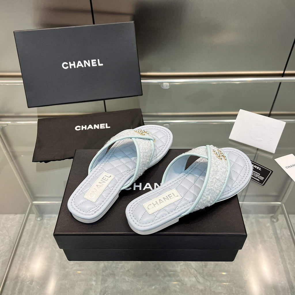 Chanel Women's Rhombus Slippers C91603
