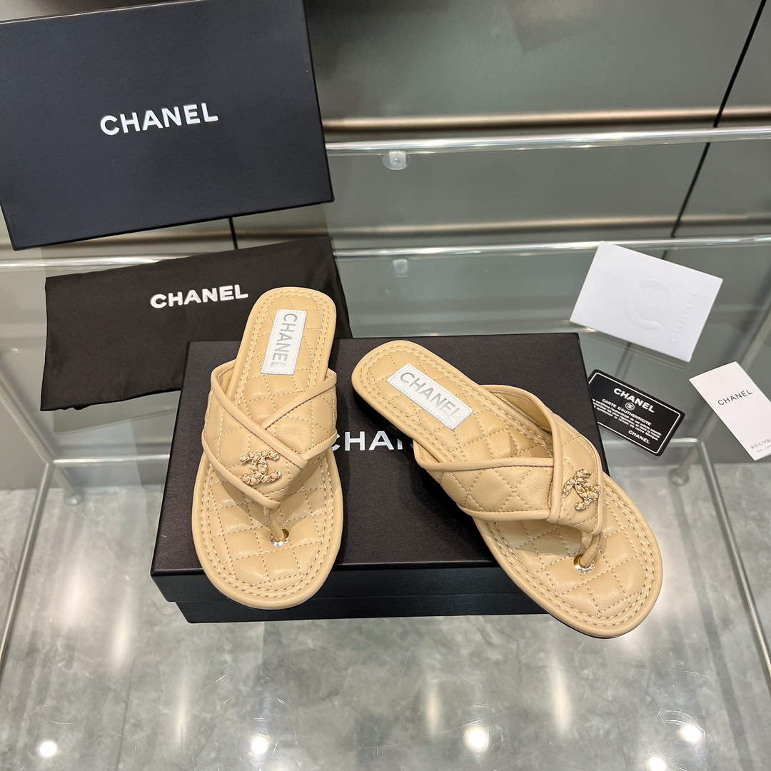 Chanel Women's Rhombus Slippers C91610 - 35 - View 2