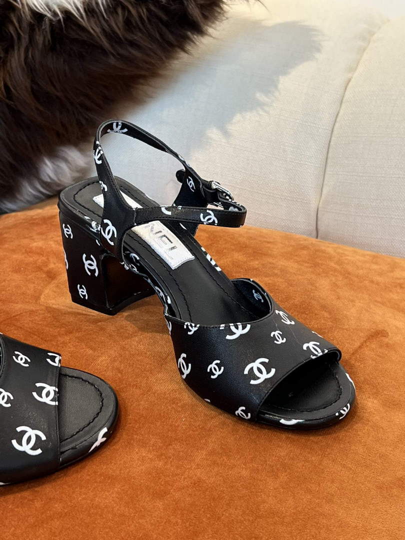Chanel Women's Sandals G38969 Printed Lambskin Black White C90241 - 35 / 35mm - View 3