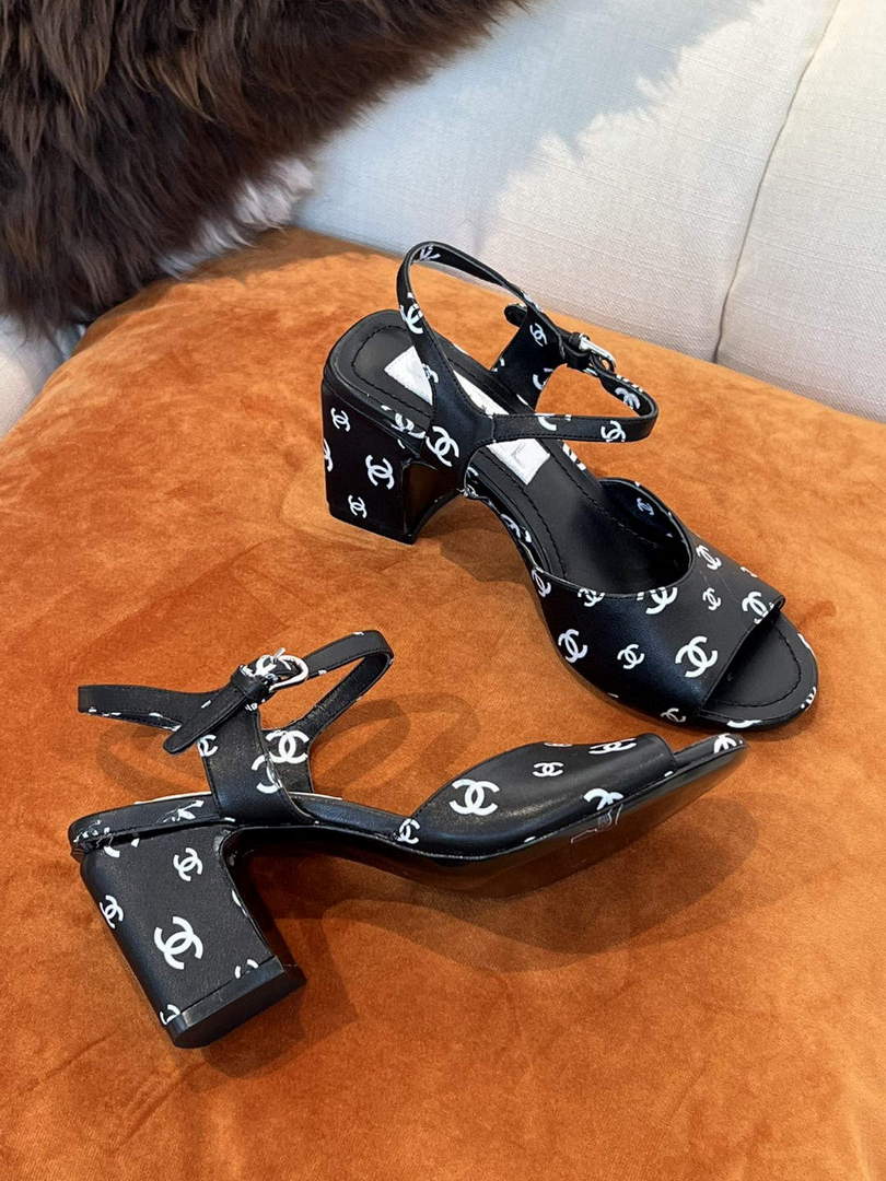 Chanel Women's Sandals G38969 Printed Lambskin Black White C90241