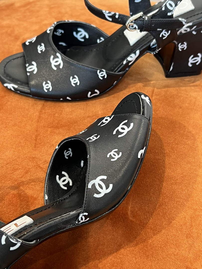 Chanel Women's Sandals G38969 Printed Lambskin Black White C90241