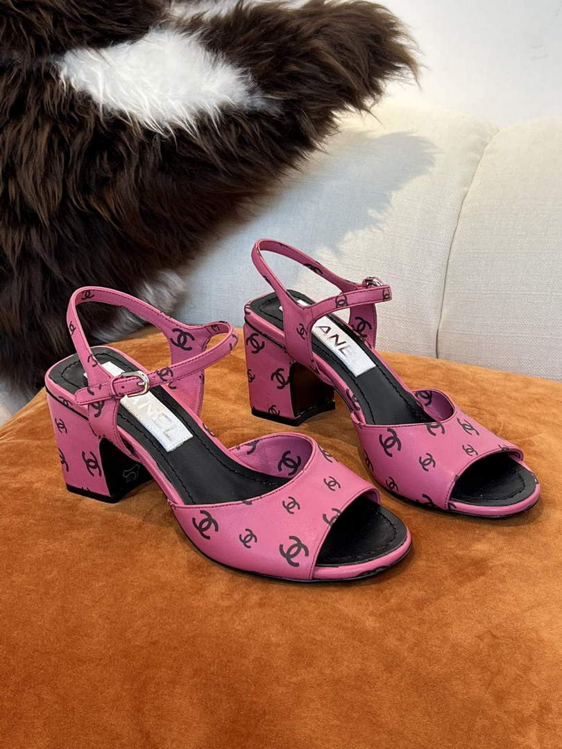 Chanel Women's Sandals G38969 Printed Lambskin Pink Black C90240