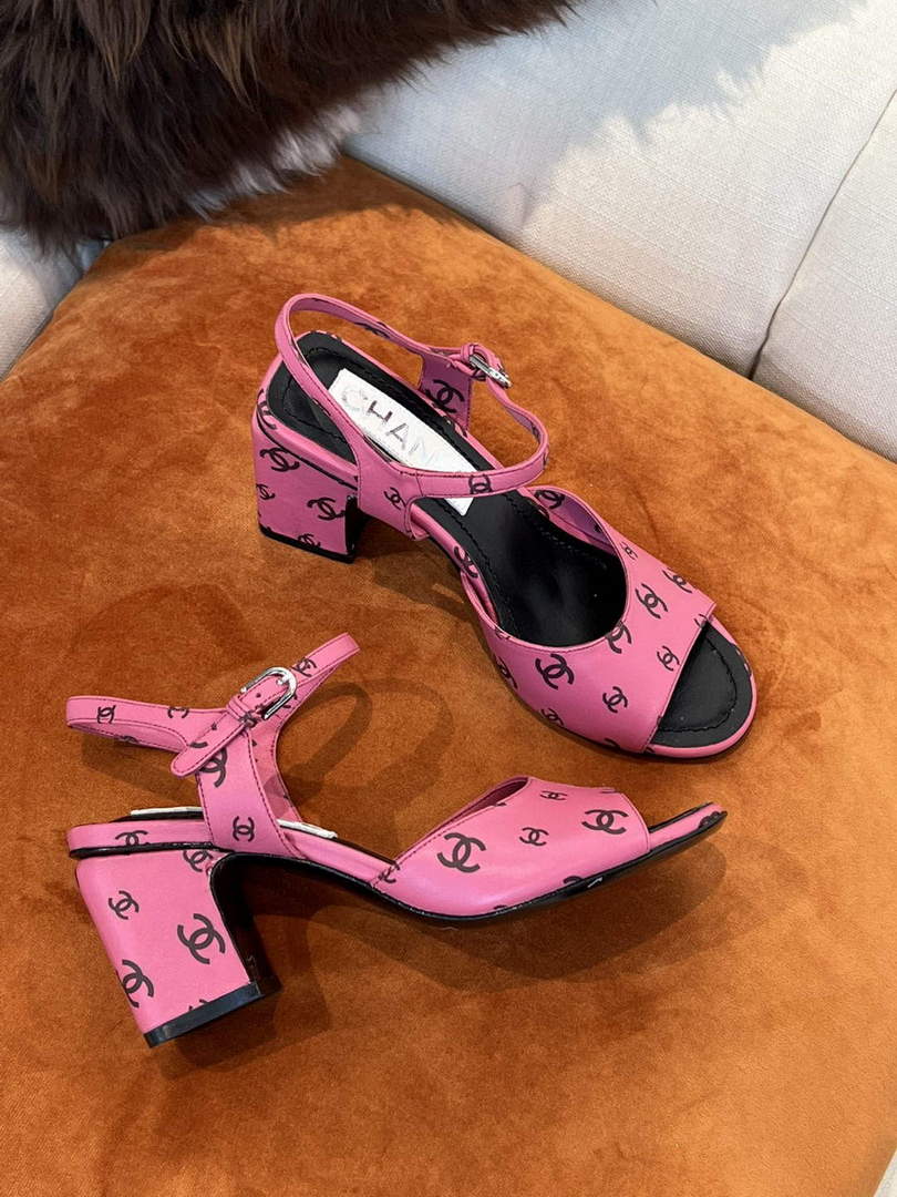 Chanel Women's Sandals G38969 Printed Lambskin Pink Black C90240
