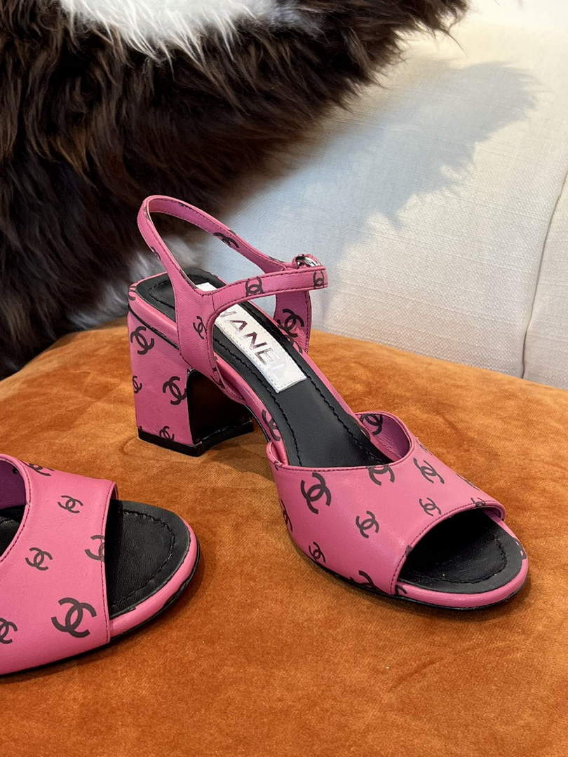 Chanel Women's Sandals G38969 Printed Lambskin Pink Black C90240