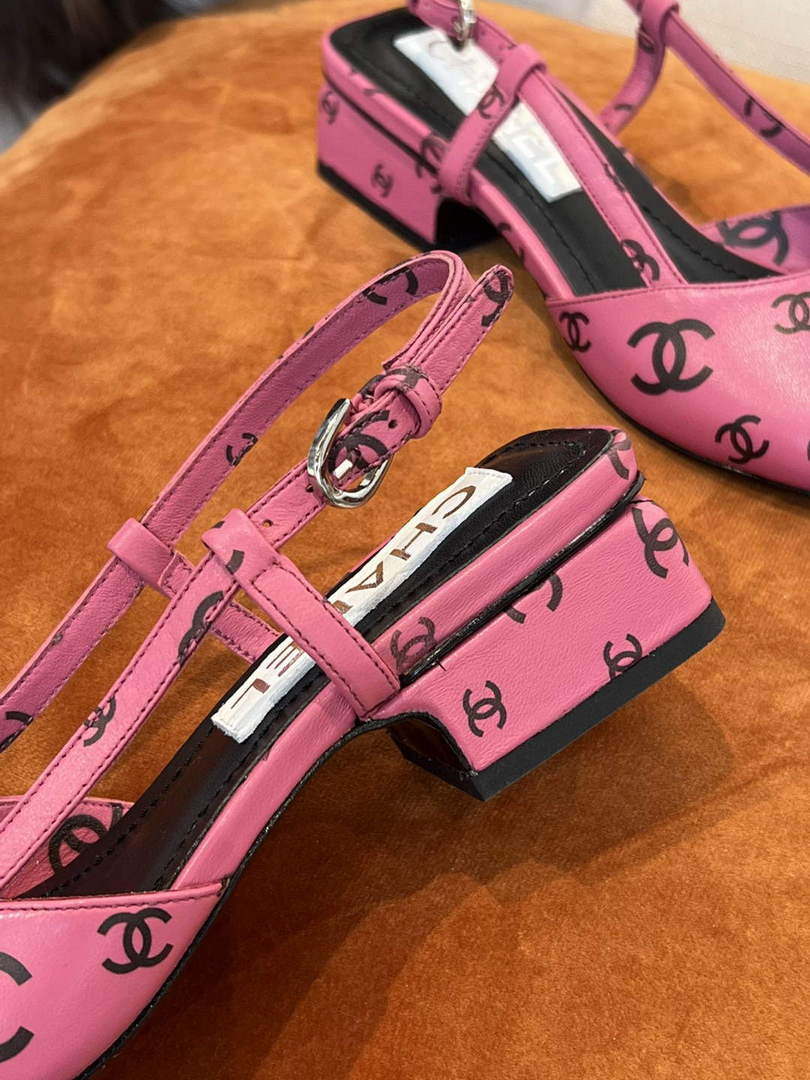 Chanel Women's Sandals G38969 Chanel Designer Heel 35mm C90240 Printed Lambskin Pink  Black
