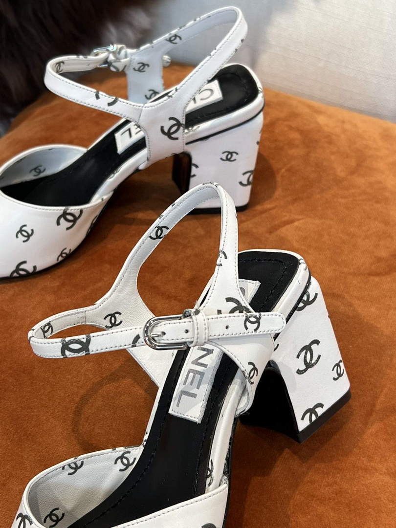 Chanel Women's Sandals G38969 Printed Lambskin White with Black C90242 - 35 / 35mm - View 7