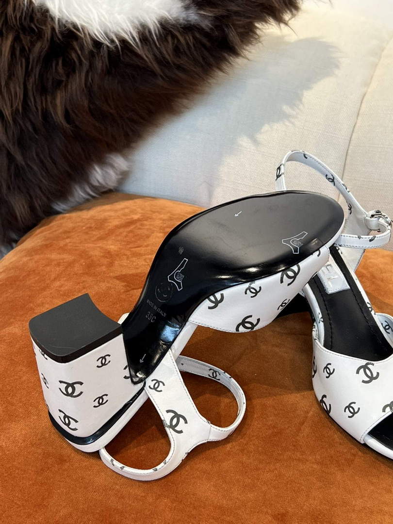 Chanel Women's Sandals G38969 Printed Lambskin White with Black C90242
