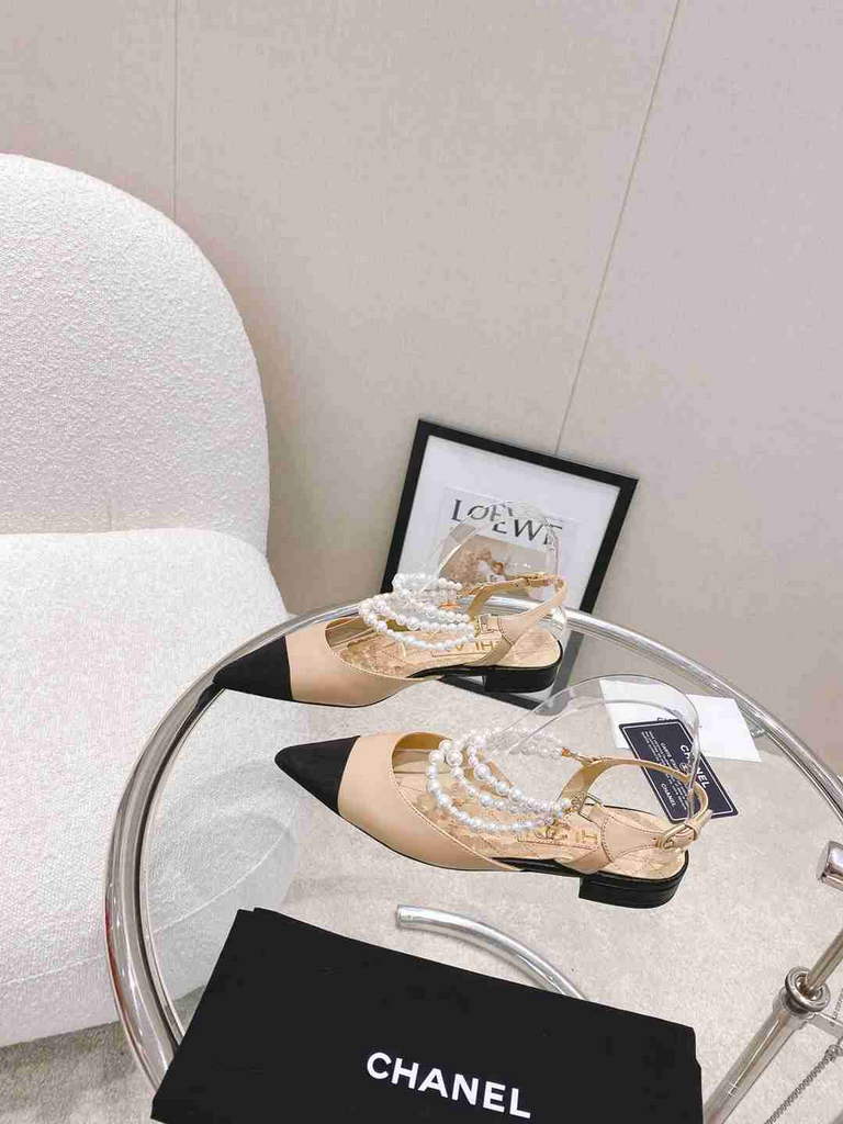 Chanel Women's Sandals Slingbacks Goatskin C90254 - 35 - View 1