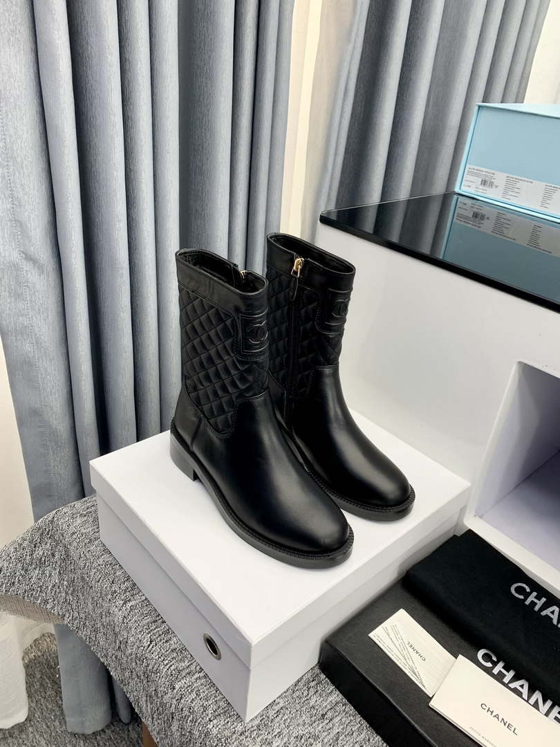Chanel Women's Shoes Ankle Boots 189728