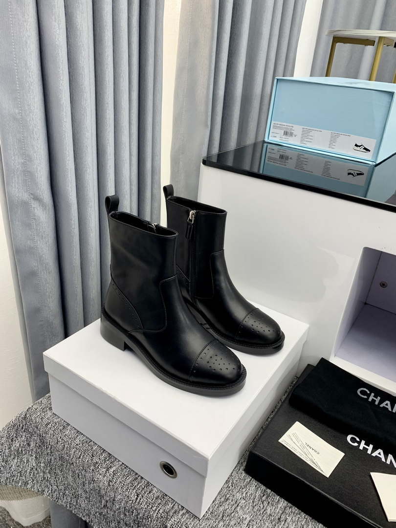 Chanel Women's Shoes Ankle Boots 189740