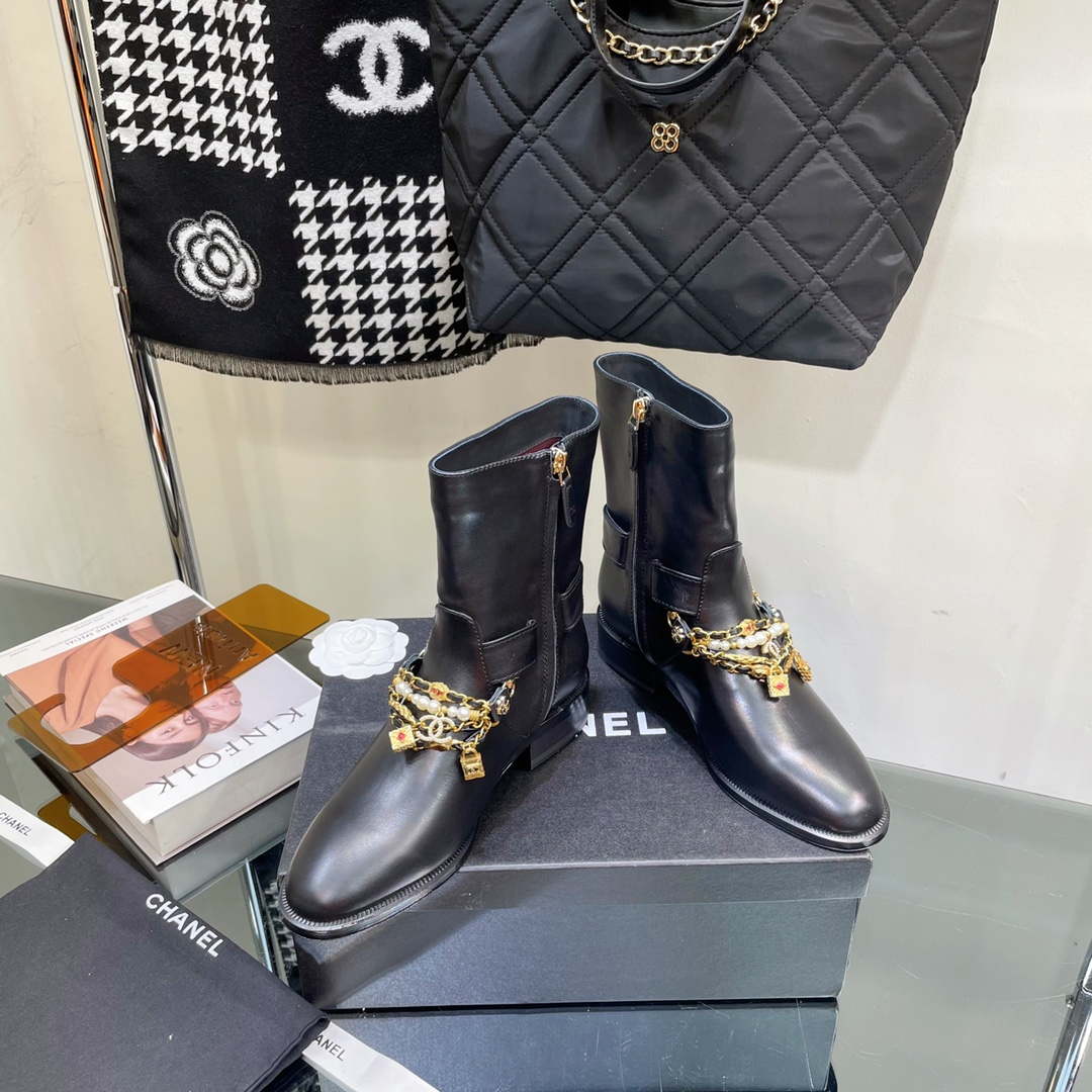 Chanel Women's Shoes Classcal Chain Hight Boots 190797