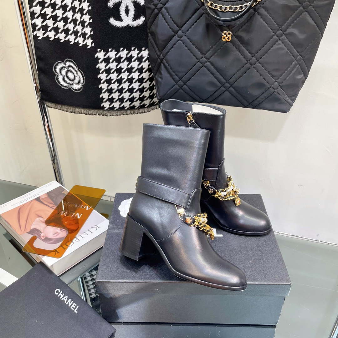 Chanel Women's Shoes Classcal Chain Hight Boots 190801
