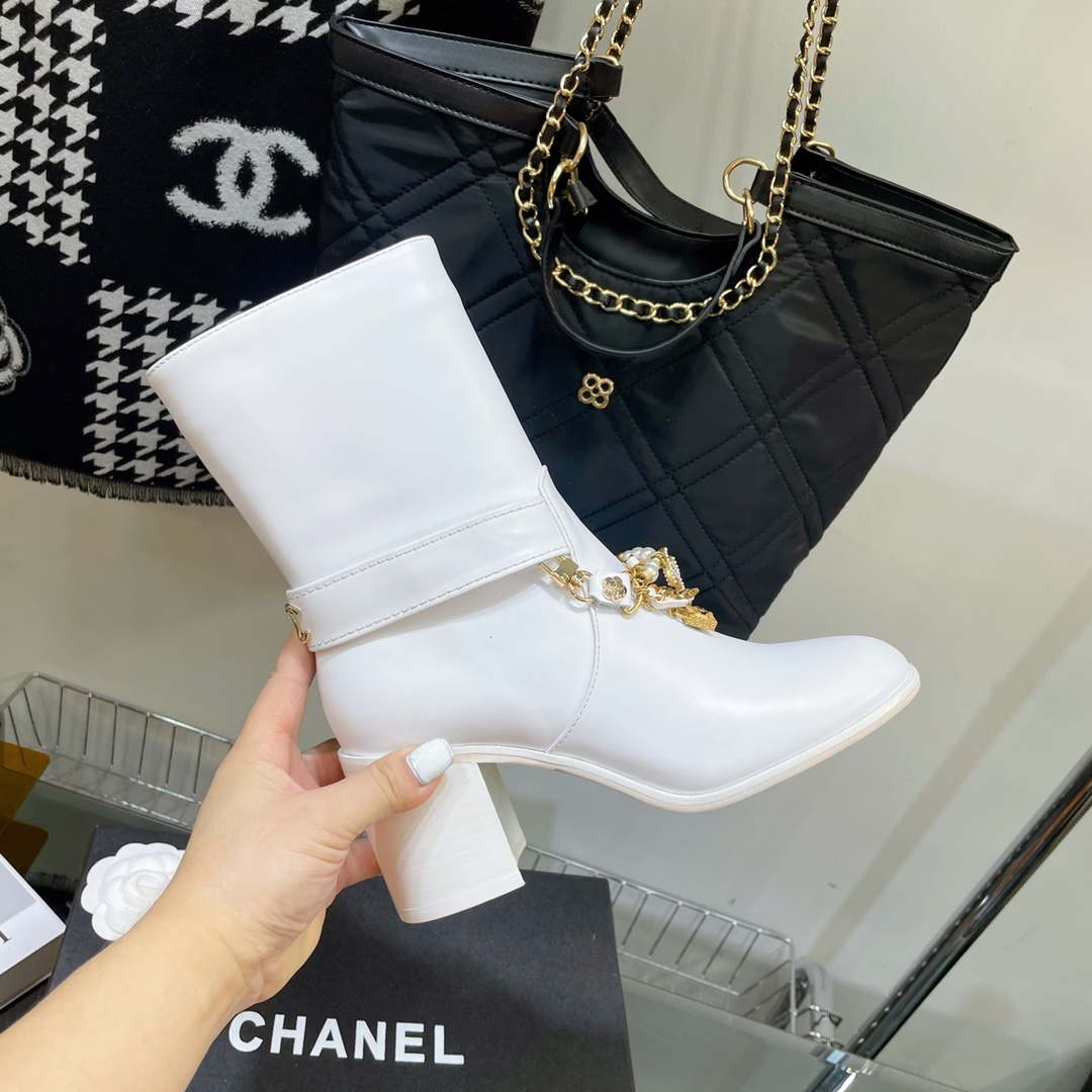 Chanel Women's Shoes Classcal Chain Hight Boots 190802