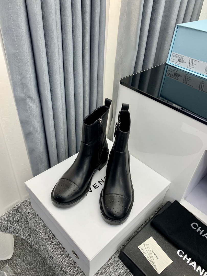 Chanel Women's Shoes G39162 Y55902 94305 Ankle Boots Lace-Ups 189738 - 35 - View 4