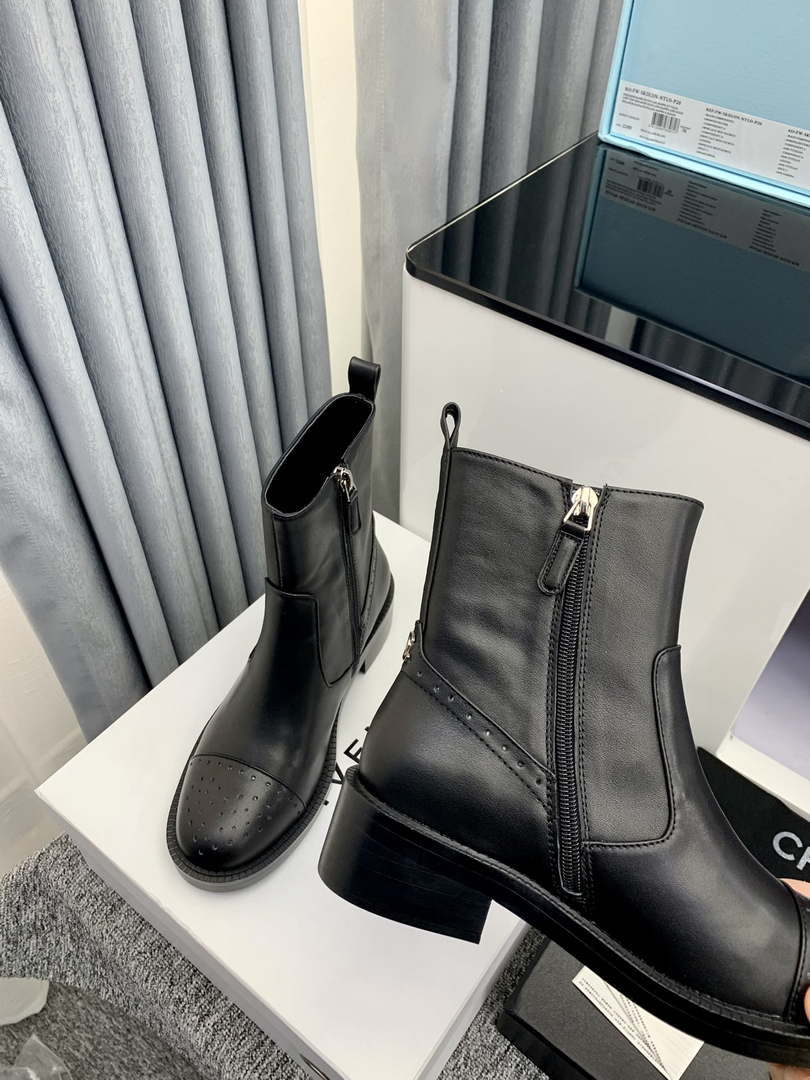 Chanel Women's Shoes G39162 Y55902 94305 Ankle Boots Lace-Ups 189738