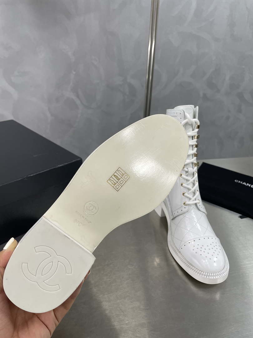 Chanel Women's Shoes G39162 Y55902 94305 Hight Boots 189936 - 35 - View 4
